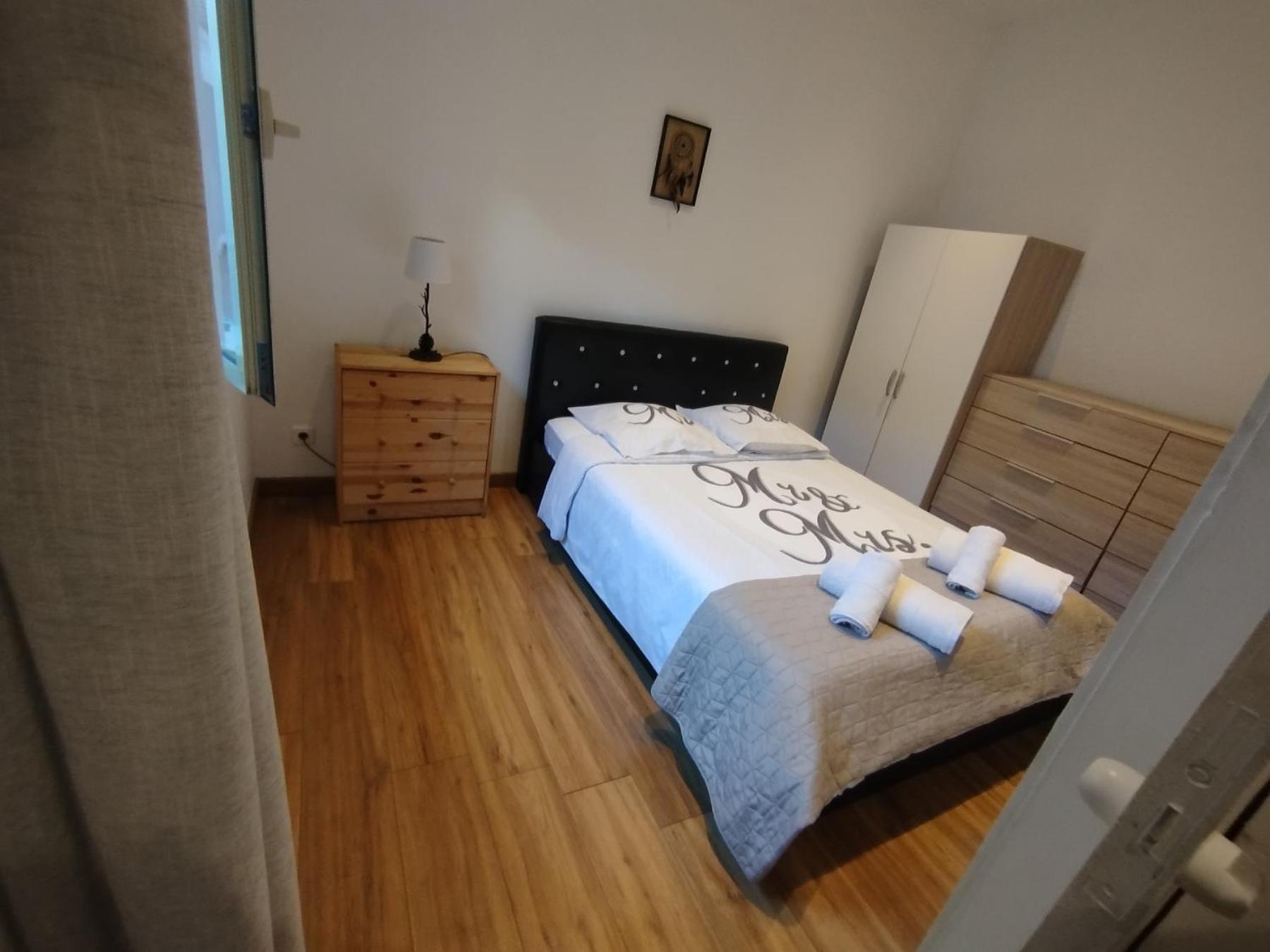 2 Pieces Renover * Nizza